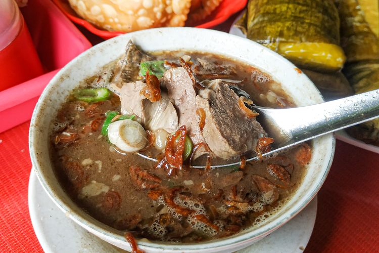 Review rasa kuliner Coto Makassar
