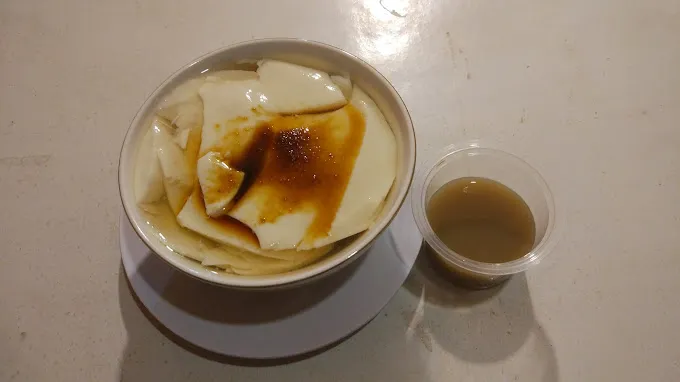 3. Wedang Tahu, Paduan Kembang Tahu dan Kelezatan Wedang Jahe