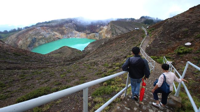 Danau Kelimutu