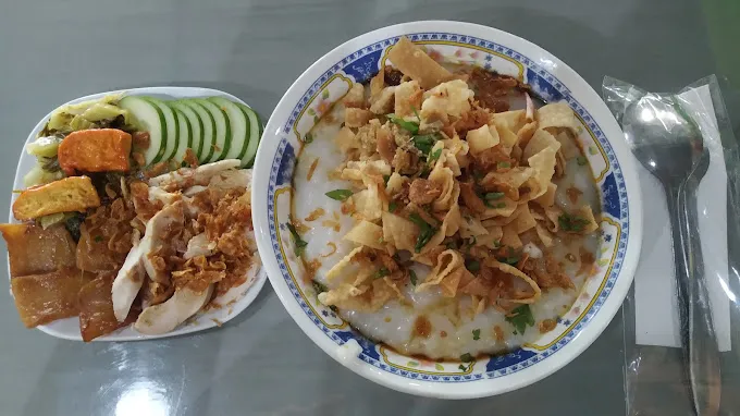 Bubur ayam khas Sukabumi