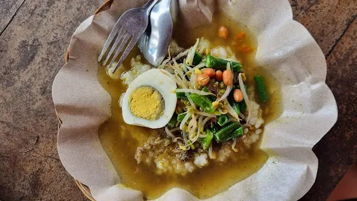 Bubuh mengguh khas Bali