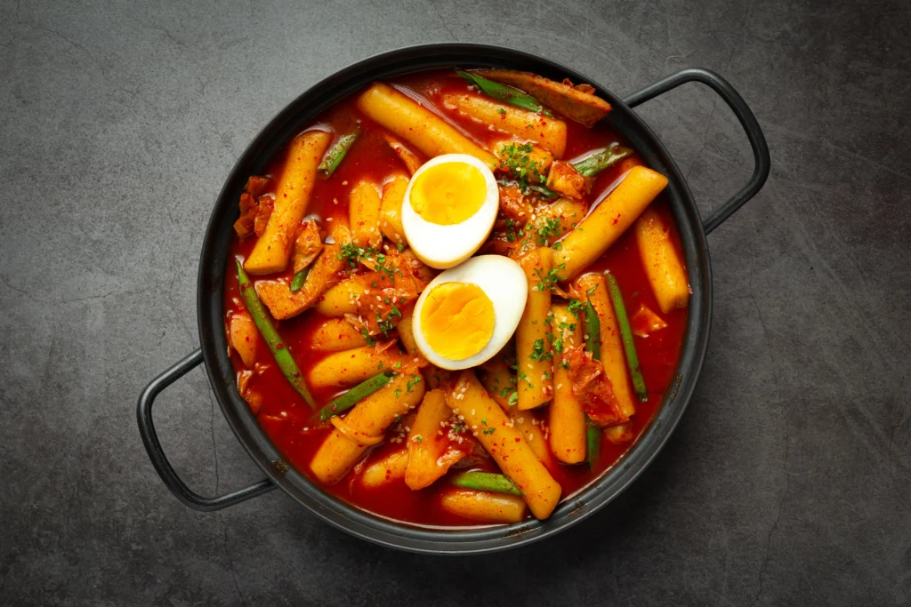 Jajan korea bernama Tteokbokki (떡볶이)