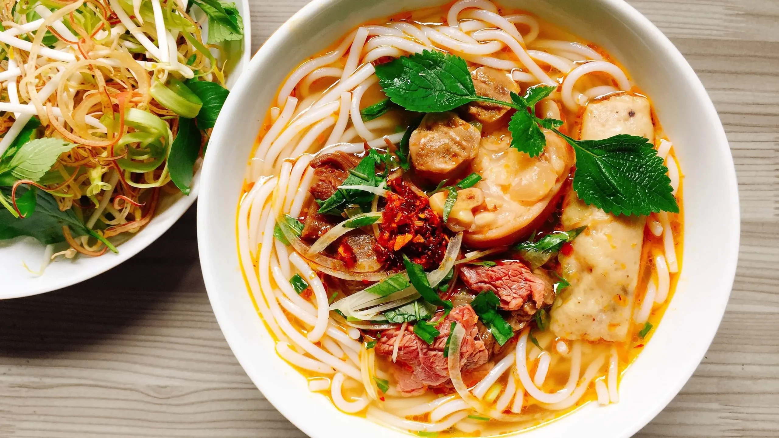 Rekomendasi Mie Instan Terenak: 10 Pilihan Juara, Ada Indomie! - Featured Image