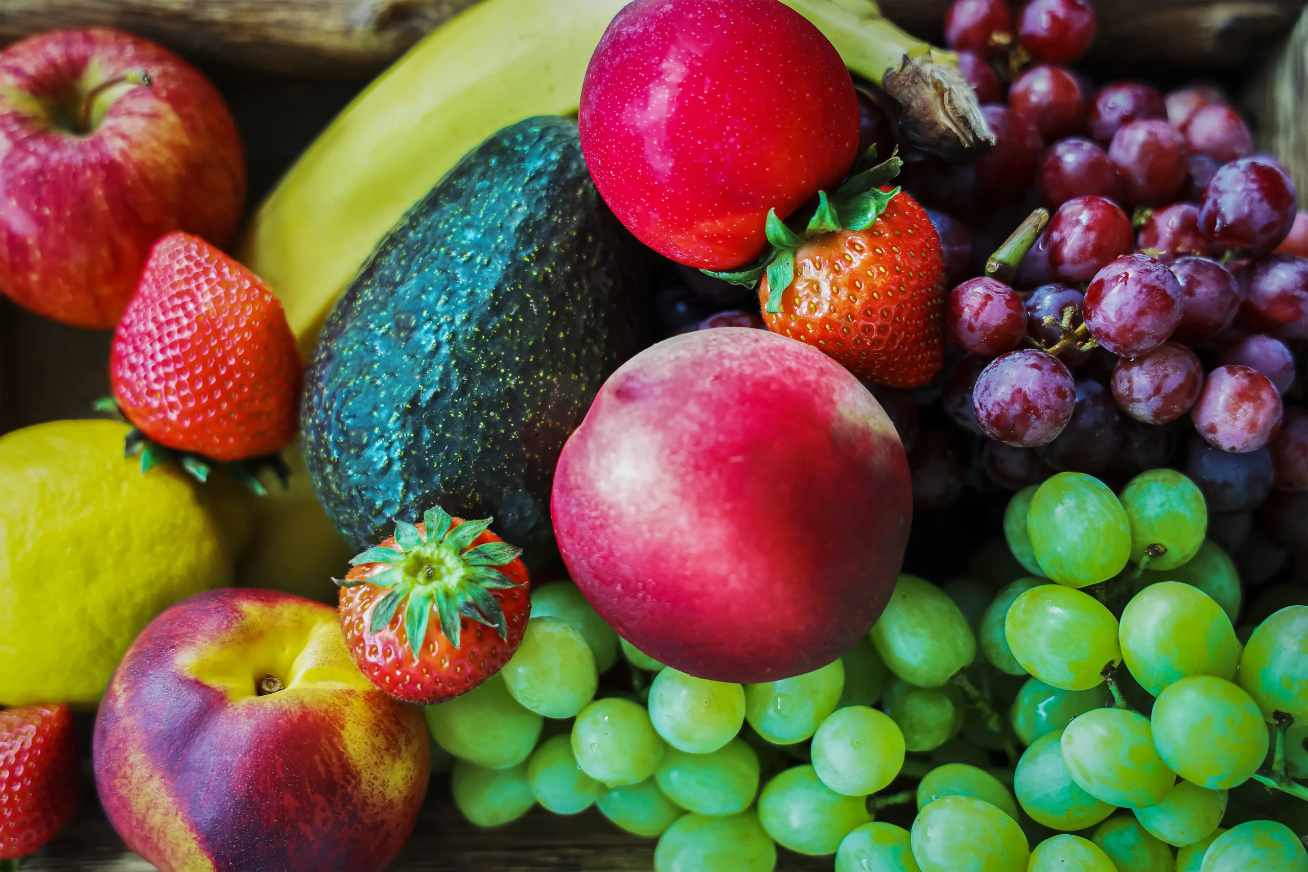 7 Buah yang Mengandung Asam Folat: Baik untuk Kehamilan - Featured Image