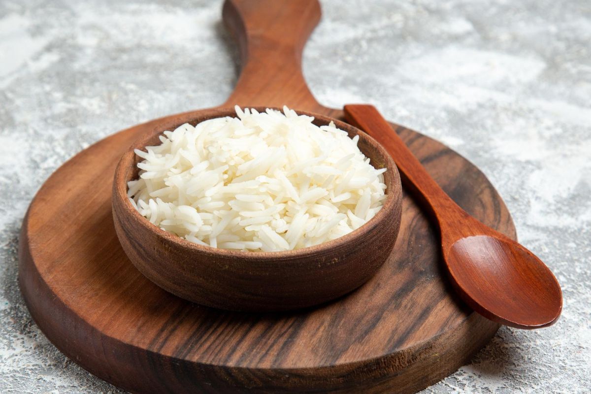 Dimakan Setiap Hari! Ini Dia Kalori Nasi Putih - Featured Image