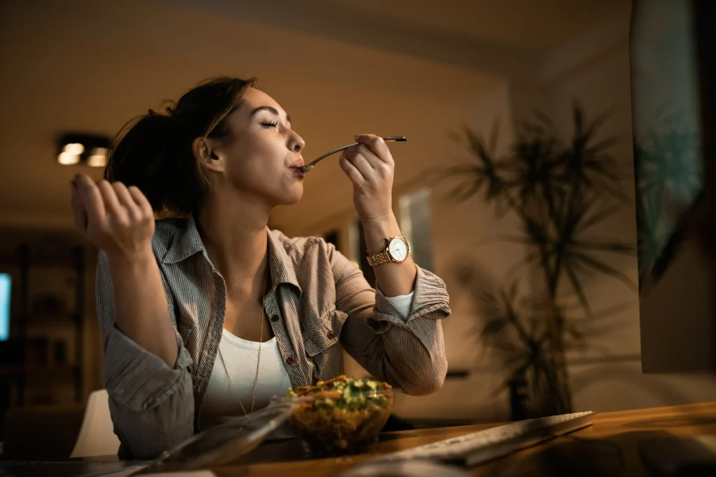 Jangan lewatkan makan sahur dan berbuka