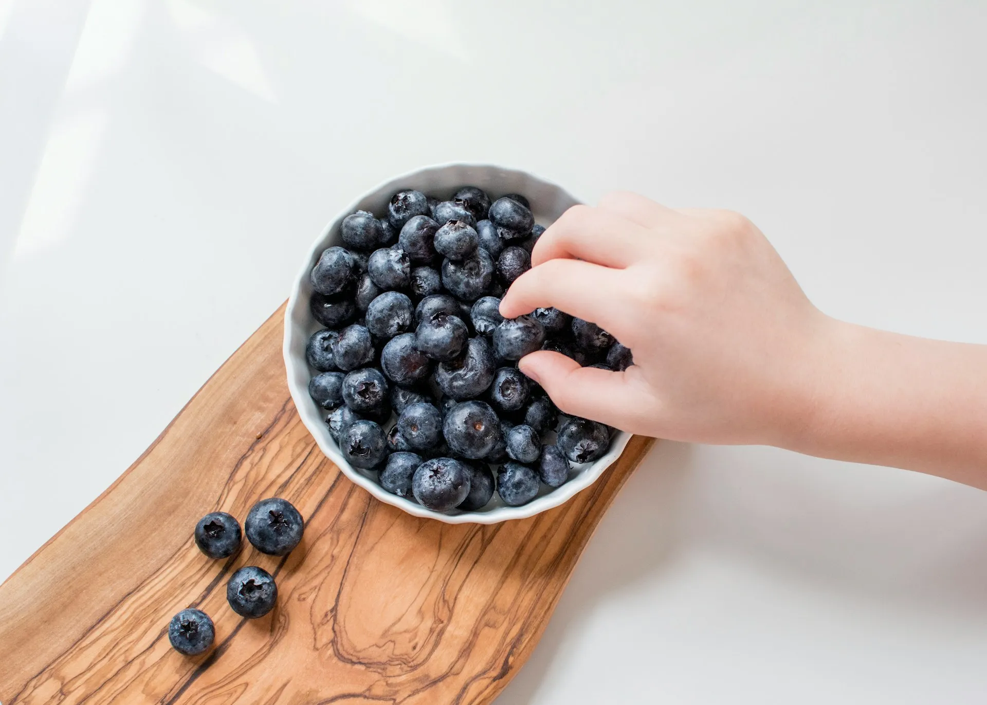 10 Manfaat Blueberry Bagi Kesehatan, Superfood!