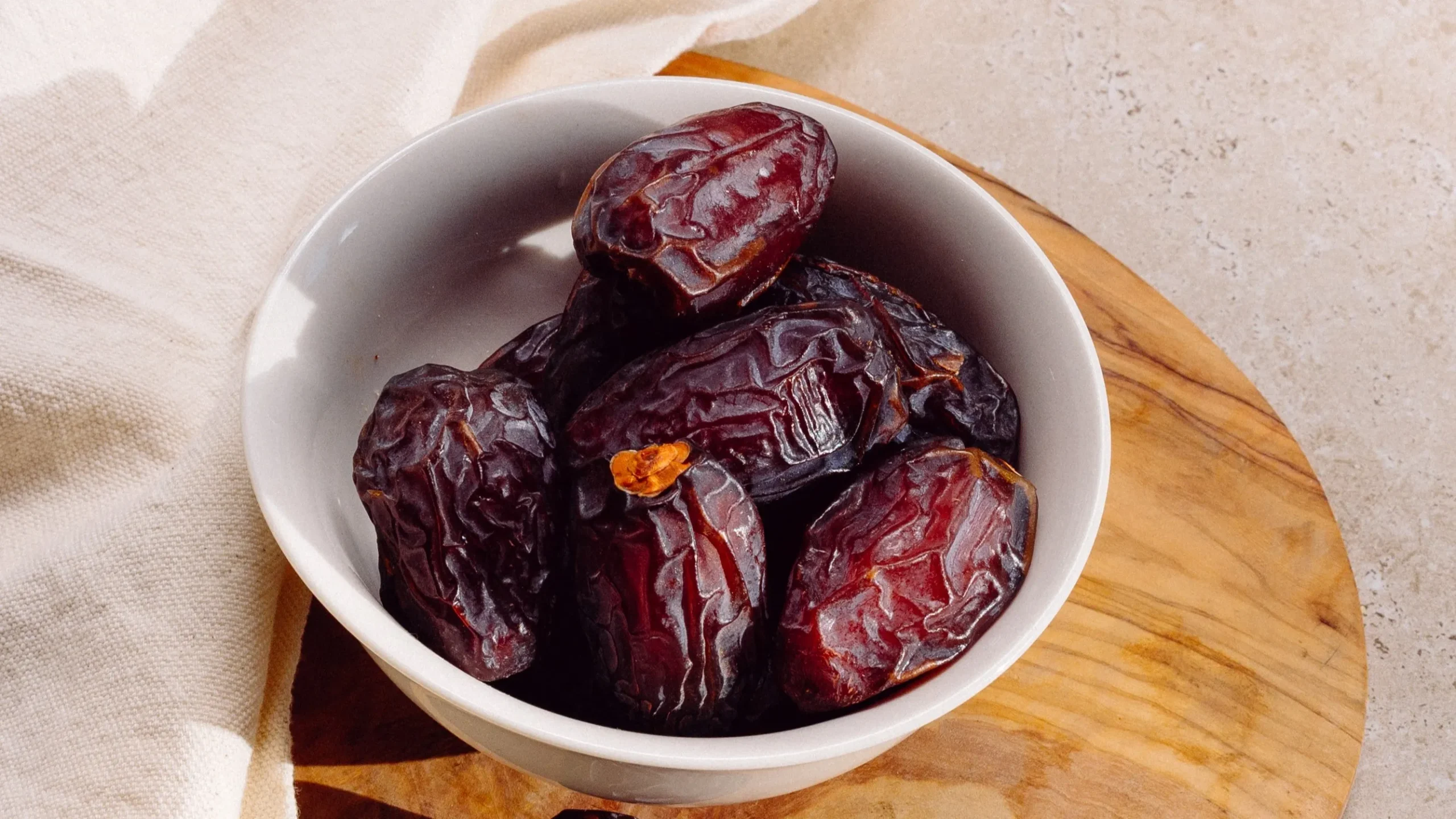 10 Manfaat Kurma yang Layak di Konsumsi Setiap Hari, Tidak Hanya Waktu Puasa!