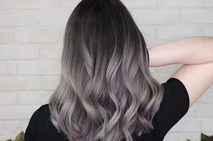 cat rambut wanita