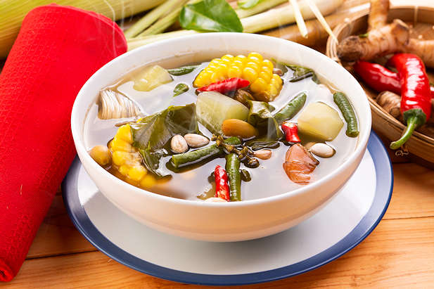 makan sayur asem