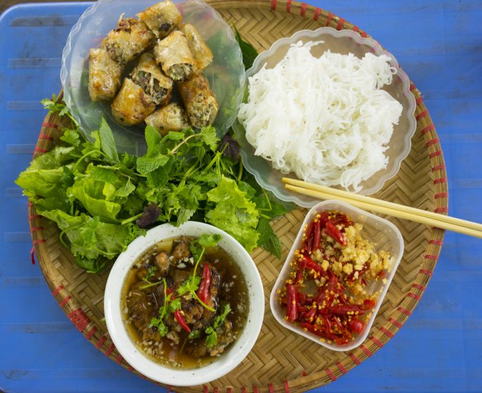 7 makanan khas Vietnam